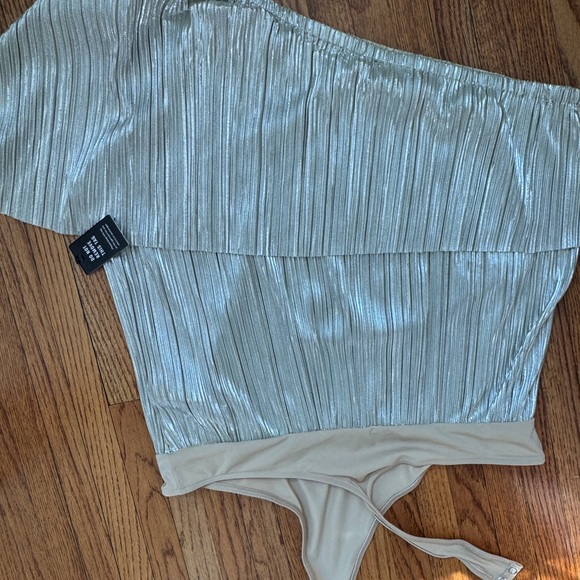 NWT- Express x Rachel Zoe Gold and Cream Bodysuit - Picture 4 of 5